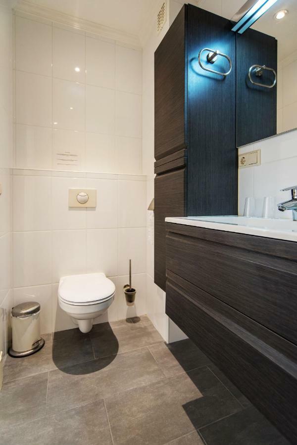 The Blue Stairs Bed & Breakfast อัมสเตอร์ดัม ภายนอก รูปภาพ